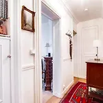 Delambre, F2 A Montparnasse Luxembourg